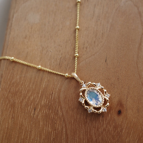 ONE OF A KIND・18K CHAMPAGNE GOLD MOONSTONE & DIAMOND PENDANT