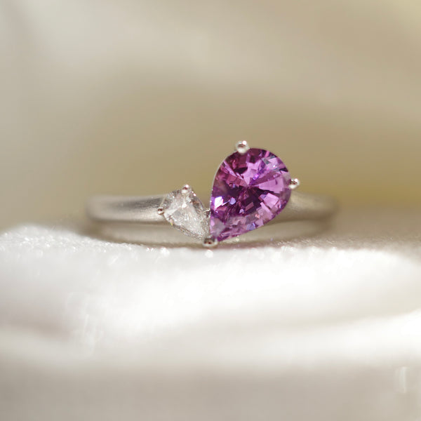 14K White Gold Purple Sapphire & Diamond Toi et Moi ring