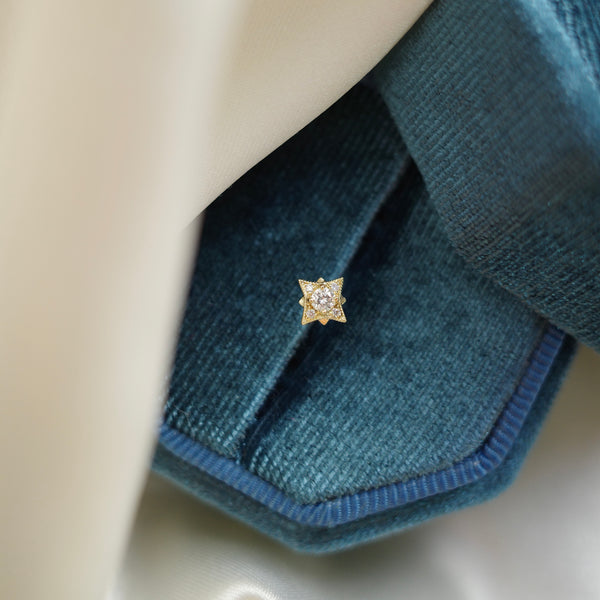 8 Star Earring・Diamond (Single piece)